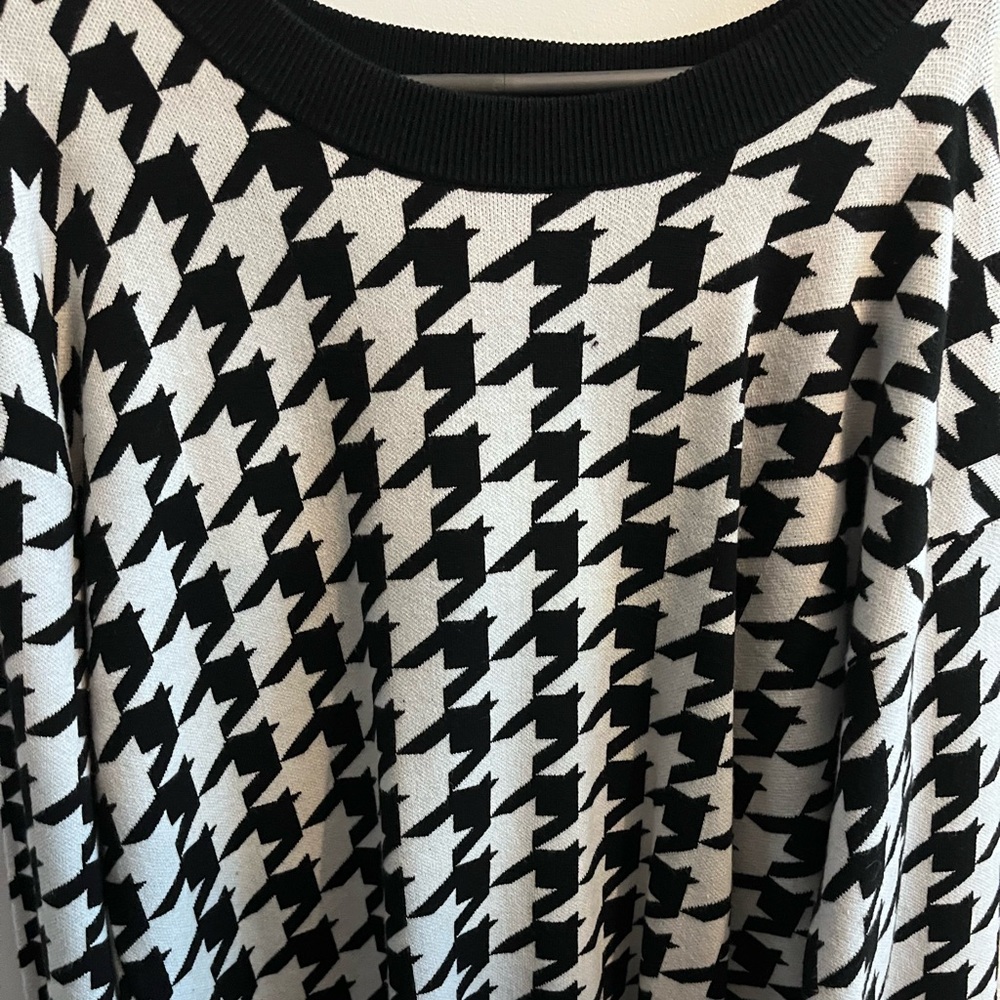 Nanette Lepore Houndstooth crewneck sweater
